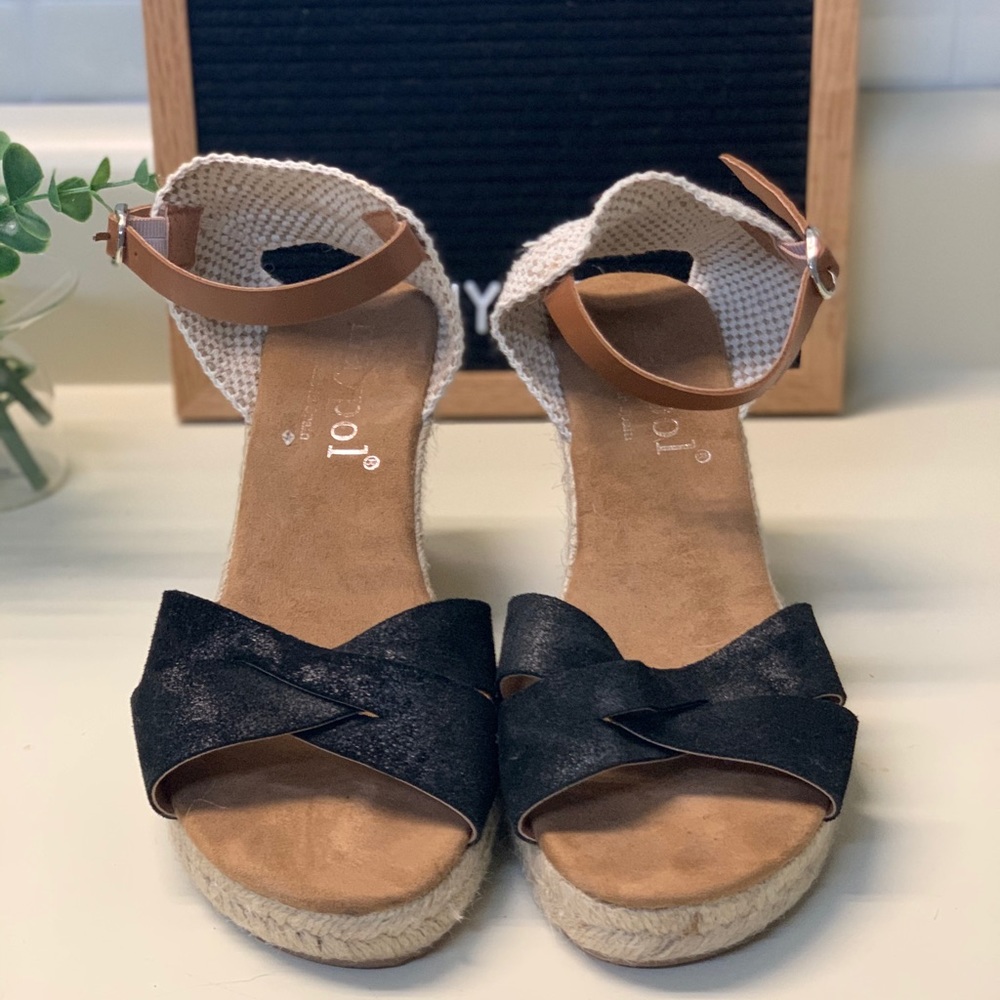 Black & tan wedge espadrilles sandal size 39